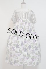 【SALE!30%OFF】デイリー前開き半袖ワンピース【ベリー柄】