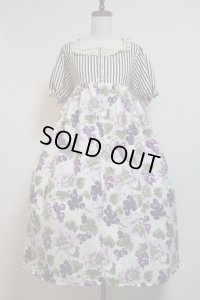 【SALE!30%OFF】デイリー前開き半袖ワンピース【ベリー柄】