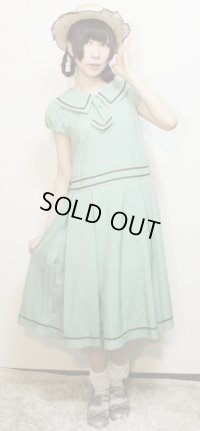 【Sale50％OFF】レトロマリーナガールOP【草色×茶ライン】
