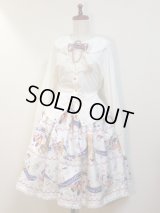 レース付ハンドメイドスカート【くまのハッピーマーチ柄、オフ白系・54丈】