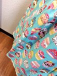 画像2: ハンドメイドギャザースカート【カップケーキ柄・裾生成レース・ミント系・53c丈】 (2)