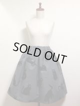 ハンドメイドスカート【ねこ柄グレー系・57cm丈】