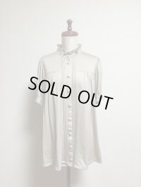 【30％OFF】デイリーカットソーブラウス半袖ver.（スタンドカラー）【ベージュ】