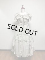 【30%オフ】共布フリルミディアムドレス【ベージュ水玉】