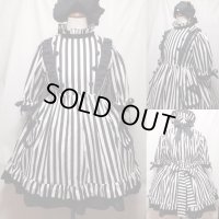 【受注予約・4月30日迄受付中！】ナース風ワンピース【黒白ストライプ・レギュラーサイズ】