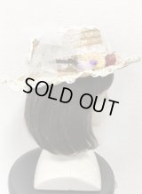 【30％OFF】麦わらフリル帽子【小花柄リボン×生成レース】