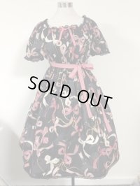 デイリーシャーリングワンピース【リボン猫柄×黒系・100c丈】
