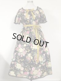 デイリーシャーリングワンピース【和花柄×黒系・110c丈】