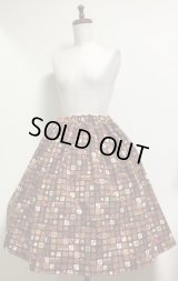 ハンドメイドギャザースカート【ブロックチョコレート柄・黒系・60c丈】