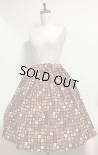 ハンドメイドギャザースカート【ブロックチョコレート柄・黒系・60c丈】