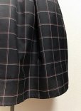 画像2: ハンドメイドギャザースカート【チェック柄・黒系・70c丈】 (2)