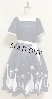 【セレクト商品】ネコ柄半袖OP【紺系】
