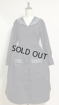 【30％オフ】長袖セーラーワンピース【黒×グレーライン】