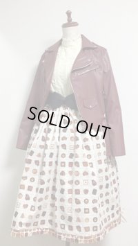 ハンドメイドギャザースカート【猫チョコ柄・アイボリー系・裾切り替え68c丈】