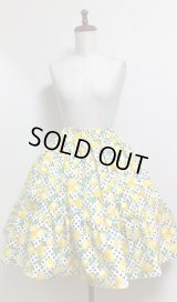 ハンドメイドティアードスカート【レモン柄・白系・60ｃｍ丈】