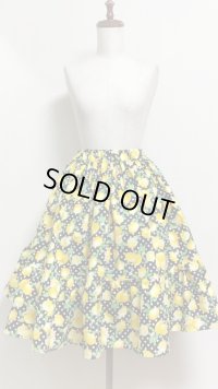 ハンドメイドティアードスカート【レモン柄・黒系・60ｃｍ丈】