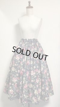 ハンドメイドギャザースカート【薔薇柄・79丈】