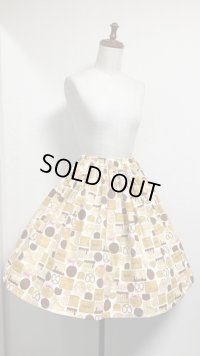 ハンドメイドギャザースカート【クッキー柄・52丈】
