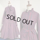 【SALE50％オフ】スタンドカラーレトロワンピース【赤紺チェック】