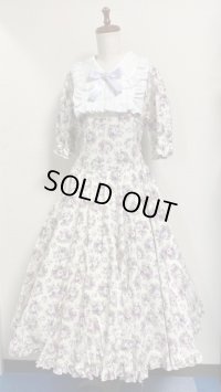 【SALE30％オフ】レディレトロOP【花柄オフ白系】