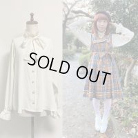【SALE50％オフ】スタンドカラーハートボタンブラウス【生成】