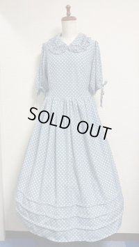 【直営店舗・ウェブショップ限定】ラスト1点！カフェワンピース【レギュラーサイズ・水色水玉】
