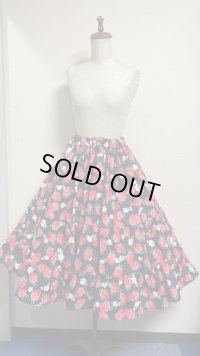 6ハンドメイド3段ティアードスカート【いちご柄・66cm丈】