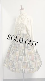 11ハンドメイドギャザースカート【本棚柄・67cm丈】