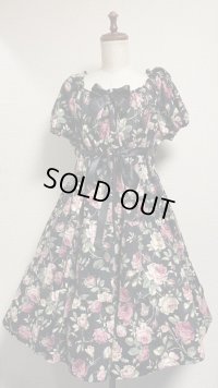 3デイリーシャーリングワンピース【花柄黒系・100cm丈】
