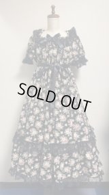 デイリーシャーリングレースワンピース【花柄黒系・110cm丈】