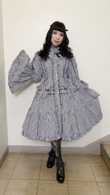 スタンドカラープリンセスドレス【白黒ストライプ】