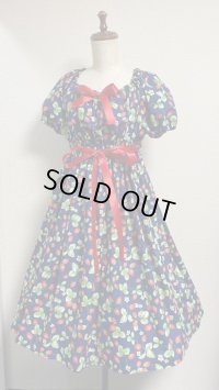 7デイリーシャーリングワンピース【いちご柄紺系・100cm丈】