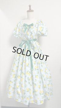 4デイリーシャーリングワンピース【レモン柄水色系・110cm丈】