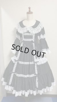【ラスト1点】ノスタルジックプリンセスドレス【黒×白レース・レギュラーサイズ】