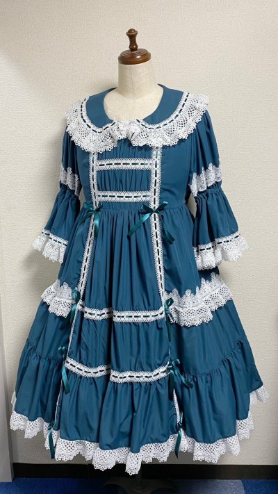 画像1: ノスタルジックプリンセスドレス【ブルーグリーン×白レース・プラスサイズ】