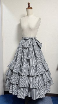 ミルフィーユフリルスカート（ミディアム丈80cm）【黒白ストライプ】