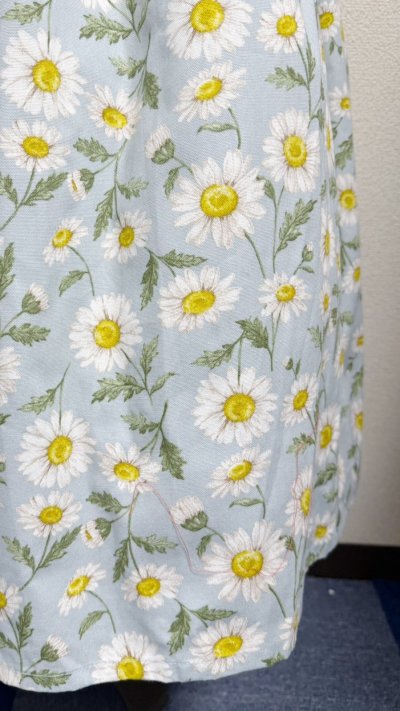 画像2: ハンドメイドギャザースカート【花柄・水色系75cm丈】