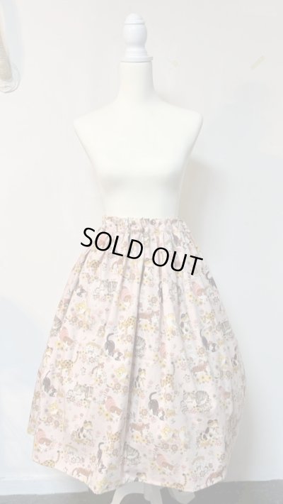 画像1: ハンドメイドギャザースカート【ネコ柄ピンク系・70cm丈】