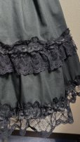 画像2: ハンドメイド2段フリルスカート2【黒無地×黒ラッセルレース・50cm丈】 (2)