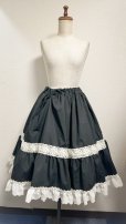 画像1: ハンドメイド2段ティアードスカート3【黒無地×生成トーションレース裾綿レース・60cm丈】 (1)