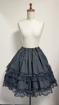 ハンドメイド2段フリルスカート2【黒無地×黒ラッセルレース・50cm丈】