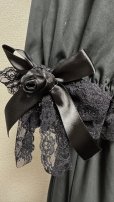 画像5: 【レギュラーサイズ】ブローチピン付きデイリーシャーリングワンピース【無地黒×ラッセルレース・113cm丈】