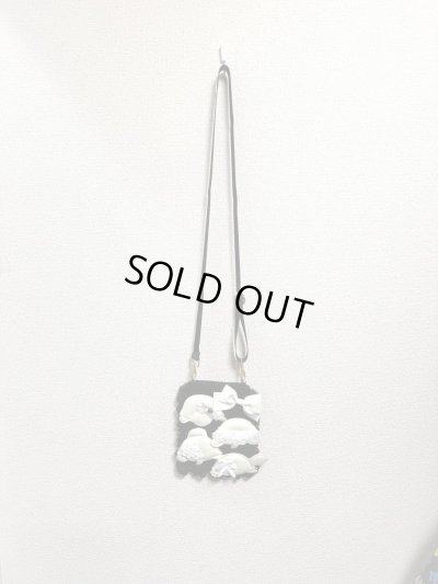 画像6: お出かけカメちゃん　スマホサコッシュ　（黒レース×白カメちゃん）