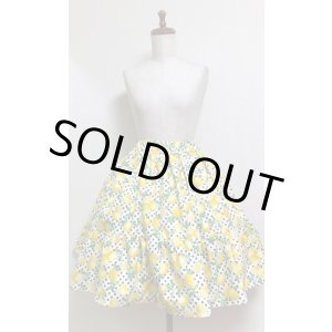 画像: ハンドメイドティアードスカート【レモン柄・白系・60ｃｍ丈】