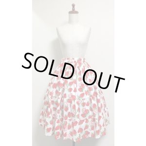 画像: ハンドメイド3段ティアードスカート【イチゴ柄・白系・66c丈】