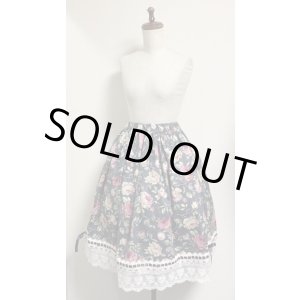 画像: ハンドメイドギャザースカート【バラ柄・グレー系・60ｃｍ丈】