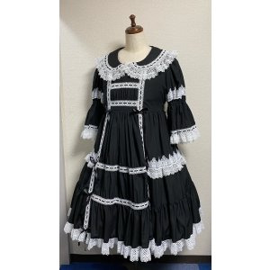 画像: ノスタルジックプリンセスドレス【黒×白レース・プラスサイズ】