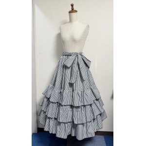 画像: ミルフィーユフリルスカート（ミディアム丈80cm）【黒白ストライプ】
