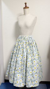 画像: ハンドメイドギャザースカート【花柄・水色系75cm丈】