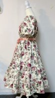 画像2: デイリーシャーリングワンピース【バラ柄オフ白系・108cm丈】